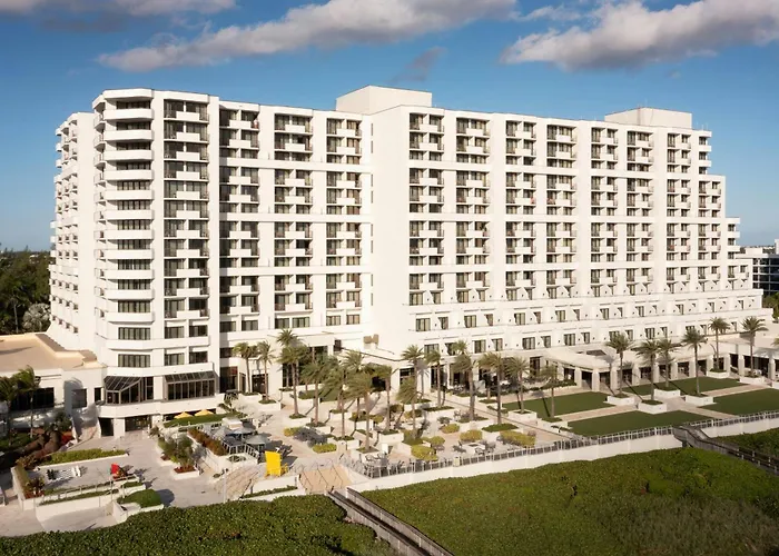 Marriott Harbor Beach & Spa